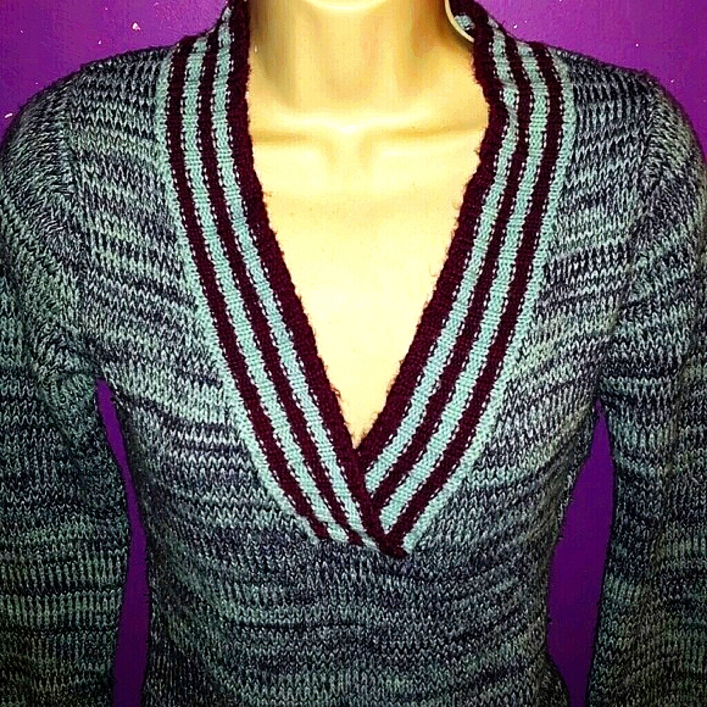 PULLOVER SWEATER - Picture 3 of 5